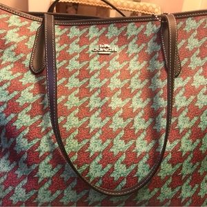 💕Coach City Tote & Matching Wallet With Houndstooth Print Gently Used 💕